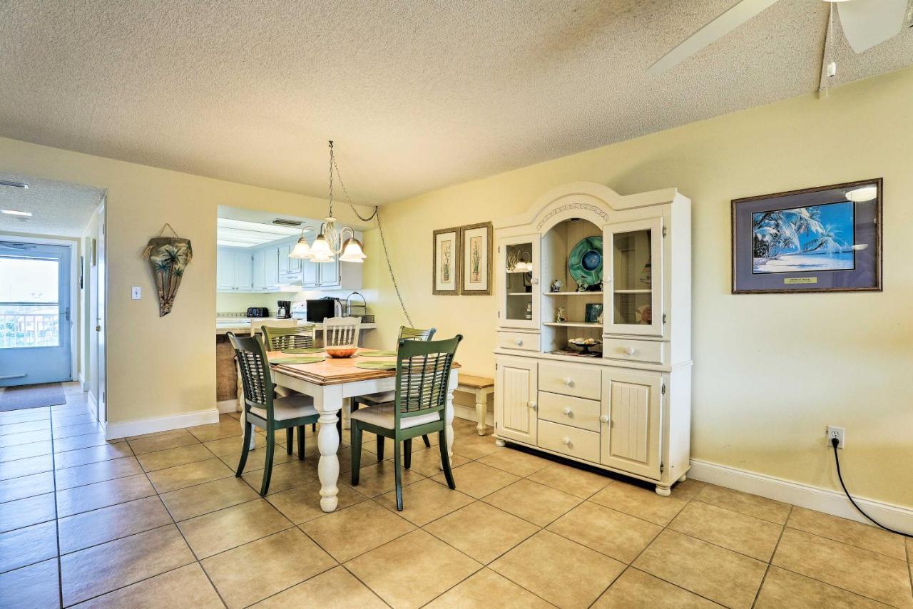 Oceanfront Cocoa Beach Condo With View Walk To Pier Bagian luar foto