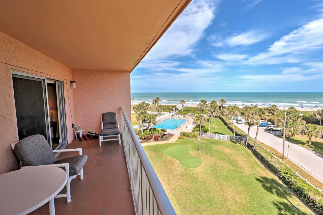 Oceanfront Cocoa Beach Condo With View Walk To Pier Bagian luar foto