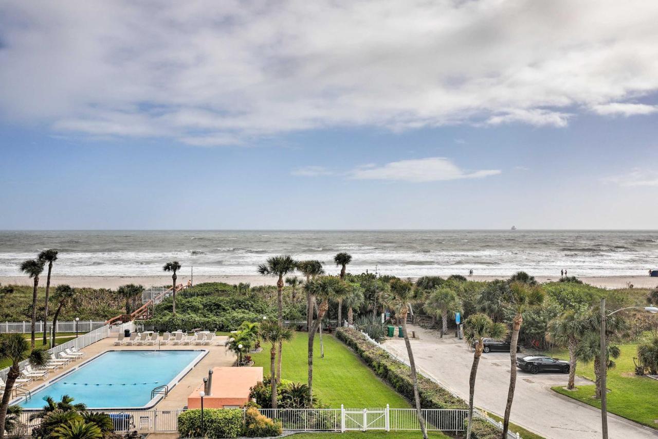 Oceanfront Cocoa Beach Condo With View Walk To Pier Bagian luar foto