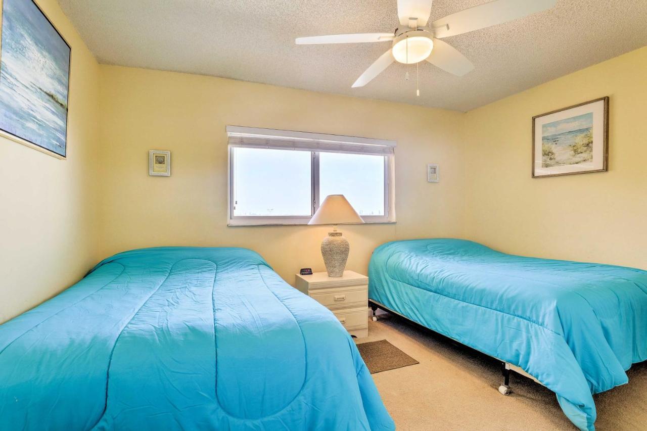 Oceanfront Cocoa Beach Condo With View Walk To Pier Bagian luar foto